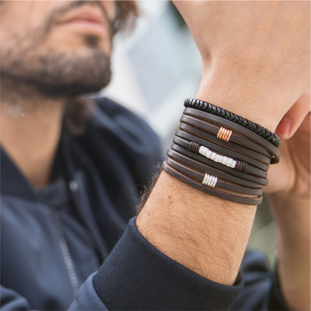 accent bracelet - vintage black snake vertebrae beads