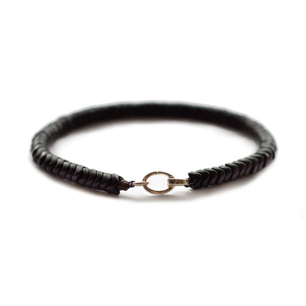 accent bracelet - vintage black snake vertebrae beads
